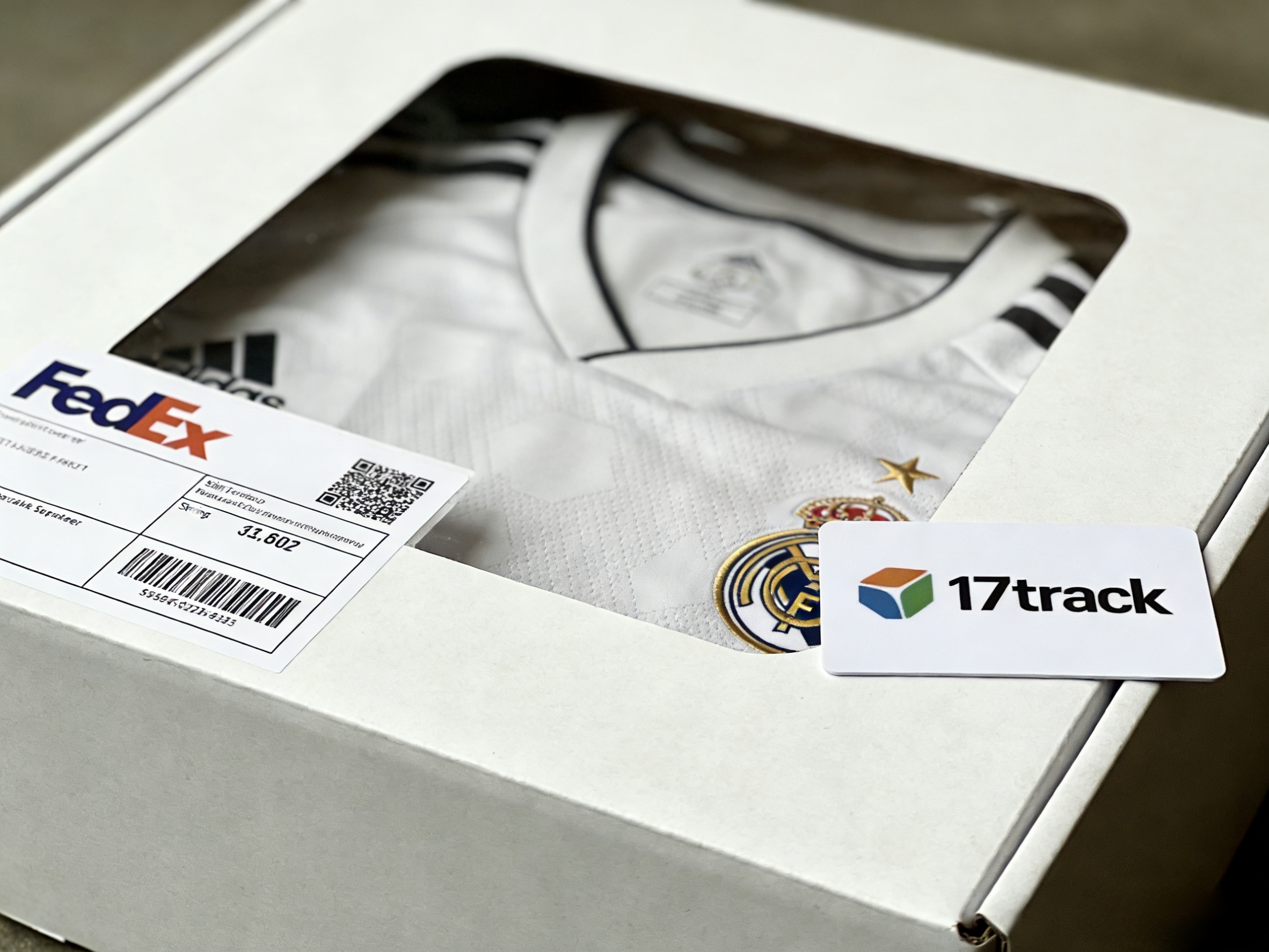 Jerserys.com package with FedEx shipping and 17track info.